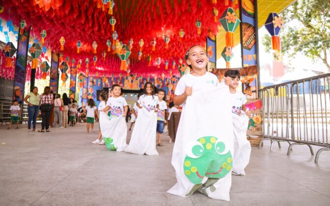 Prefeitura de Campina Grande promove tarde de brincadeiras juninas para crianças da Educação Infantil no Quadrilhódromo