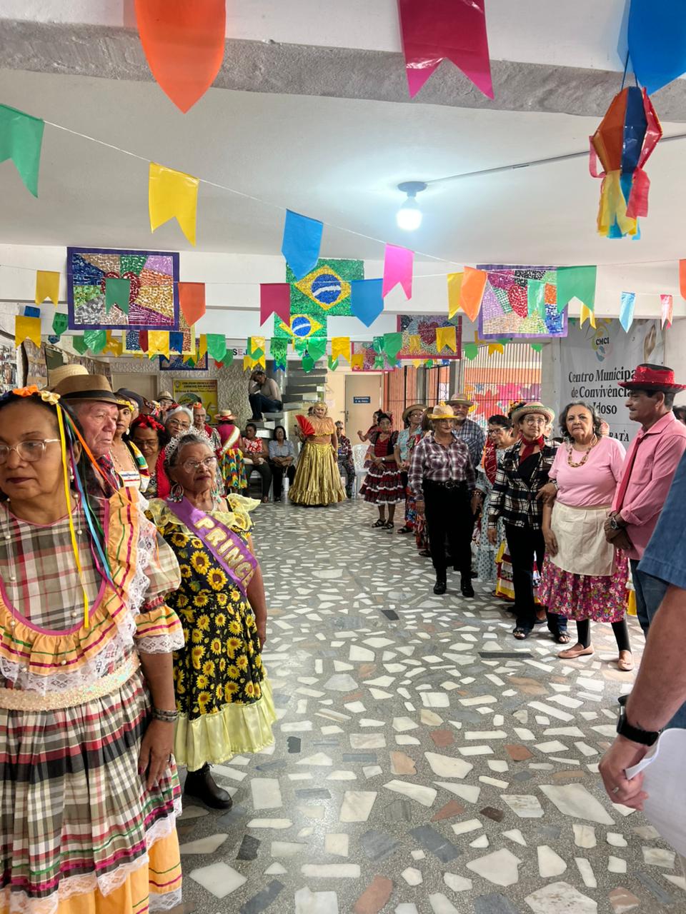 Centro de Convivência do Idoso da Prefeitura de Campina Grande realiza Confraternização Junina nos Cuités
