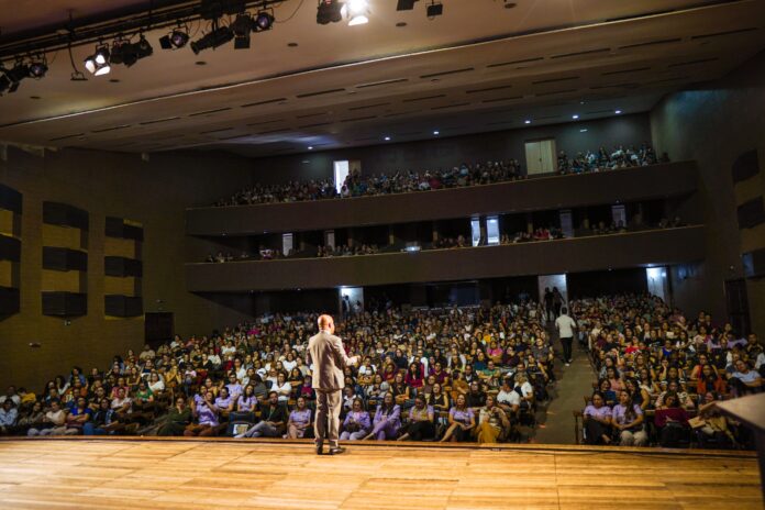 Campina Grande fortalece política de alfabetização durante IV Jornada do Programa “Campina de A a Z”