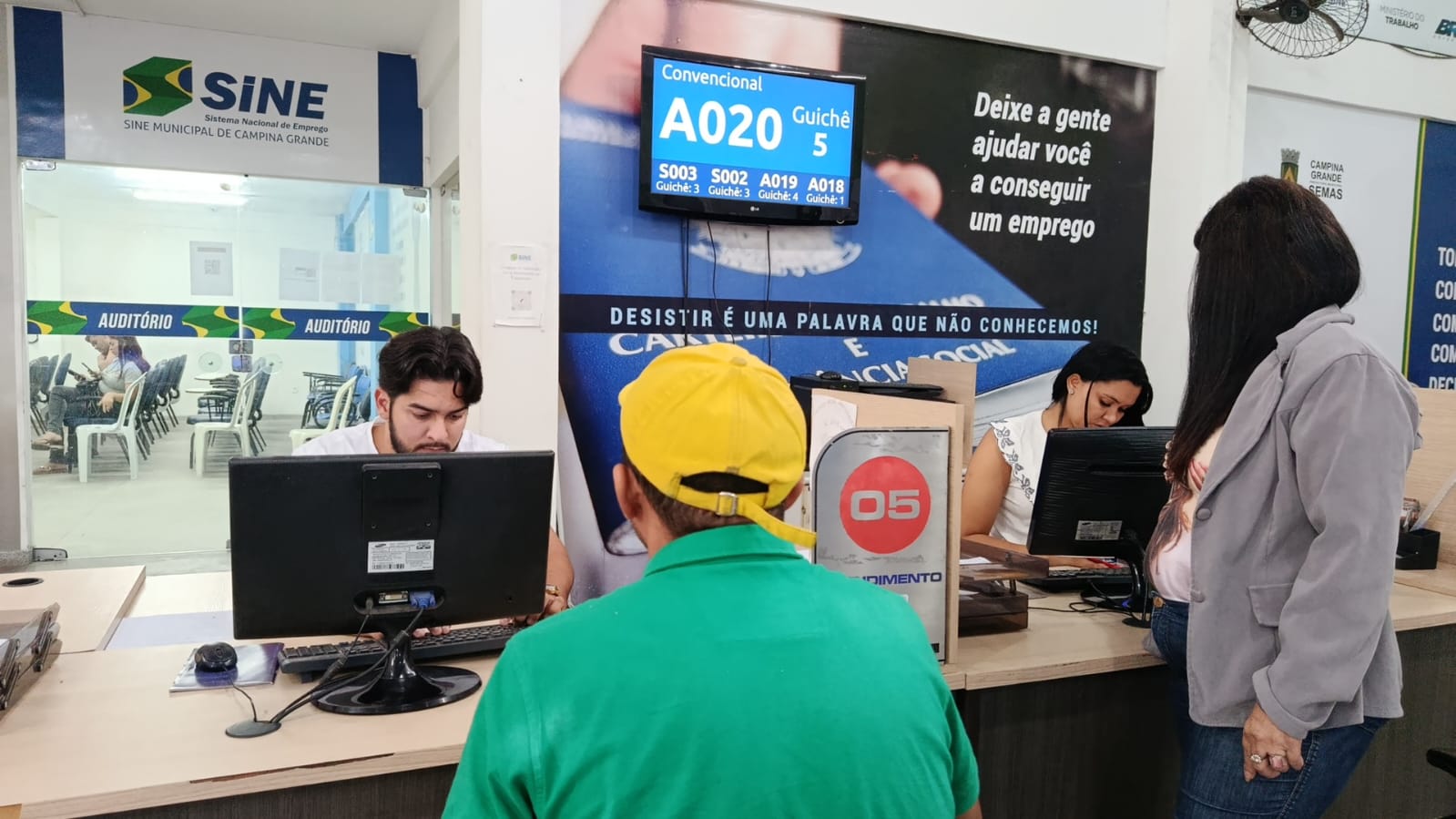 Campina Grande oferece 949 vagas de emprego, conforme sistema de cadastro do Sine Municipal