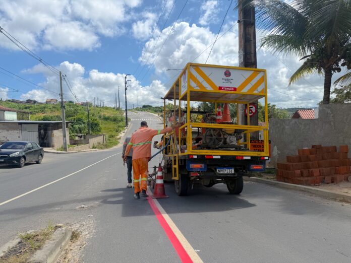STTP implanta e revitaliza sinalização viária em vias recém-abertas em Campina Grande