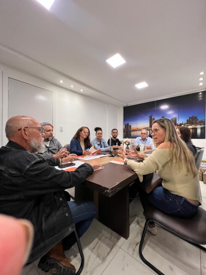 Representantes do programa Aprimora Rede+ ligado ao MDS e à SUDENE, participam de reunião na sede da Semas