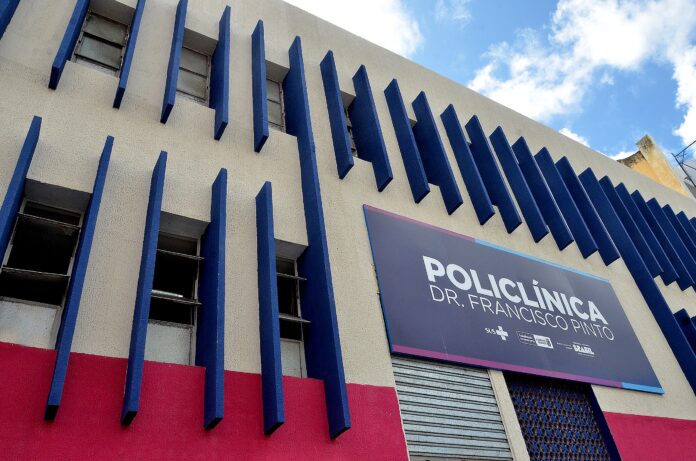 INFORME RELEVANTE: Policlínica Francisco Pinto tem atendimentos desta segunda-feira suspensos após invasão e furto de equipamentos e materiais