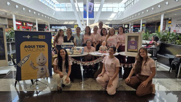 Agosto Dourado: Banco de Leite Humano promoveu ação de conscientização em shopping de Campina Grande