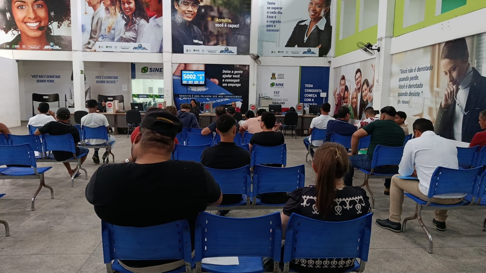 Campina Grande oferece 974 vagas de emprego, conforme sistema de cadastro do Sine Municipal
