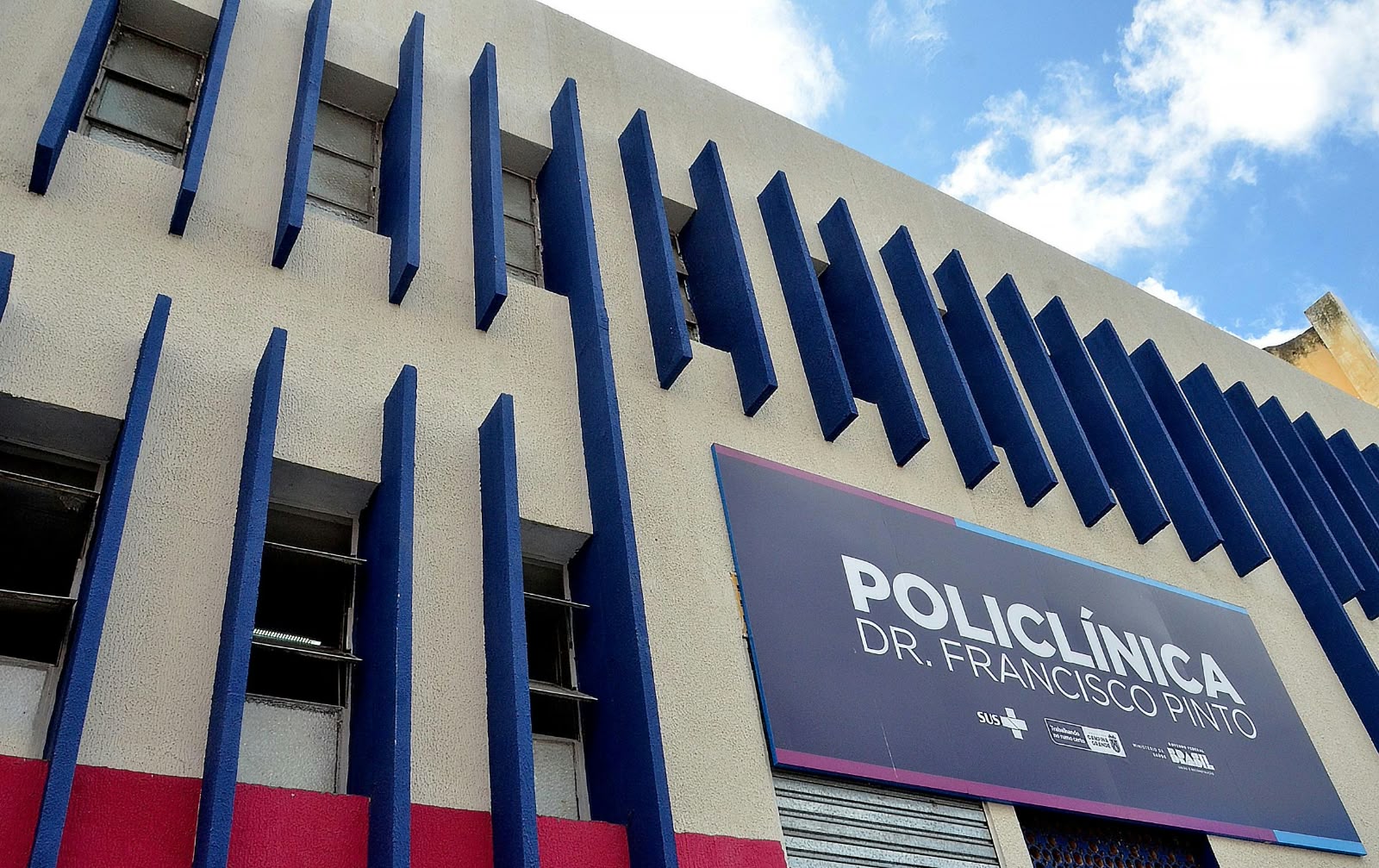 Policlínica Francisco Pinto altera temporariamente horário de atendimentos após ser alvo de mais um arrombamento e furto