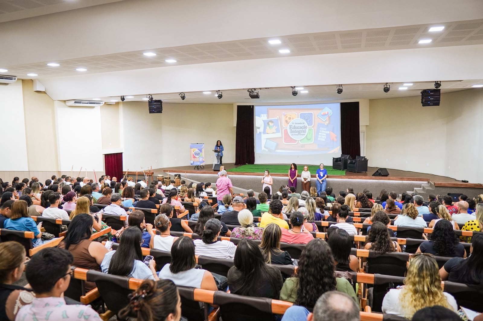IV Jornada da Educação Integral reúne profissionais da Rede Municipal para fortalecer práticas voltadas à equidade
