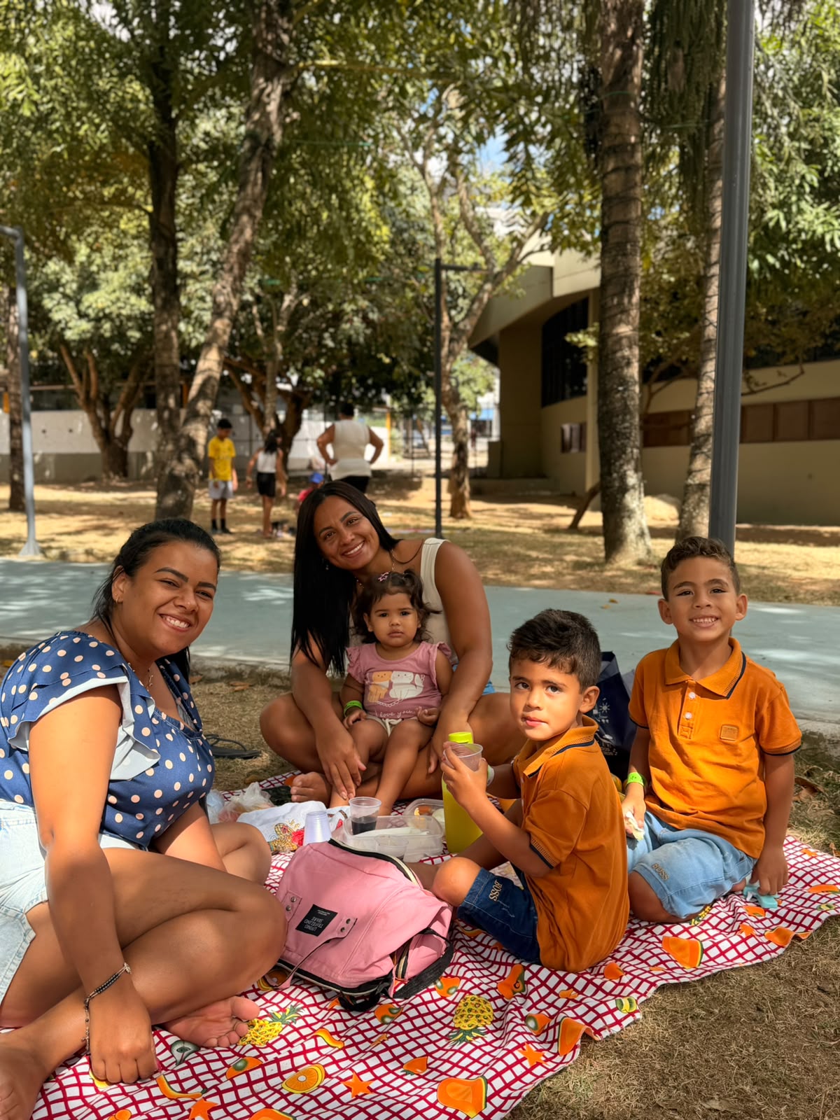 Festa das Crianças promoveu brincadeiras, muita diversão e reuniu cerca de 10 mil pessoas no Parque Evaldo Cruz