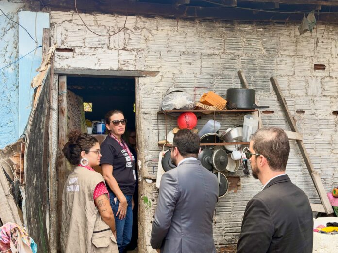 Prefeitura de Campina Grande e TJPB realizam visita técnica e encaminham solução habitacional para moradores de comunidade